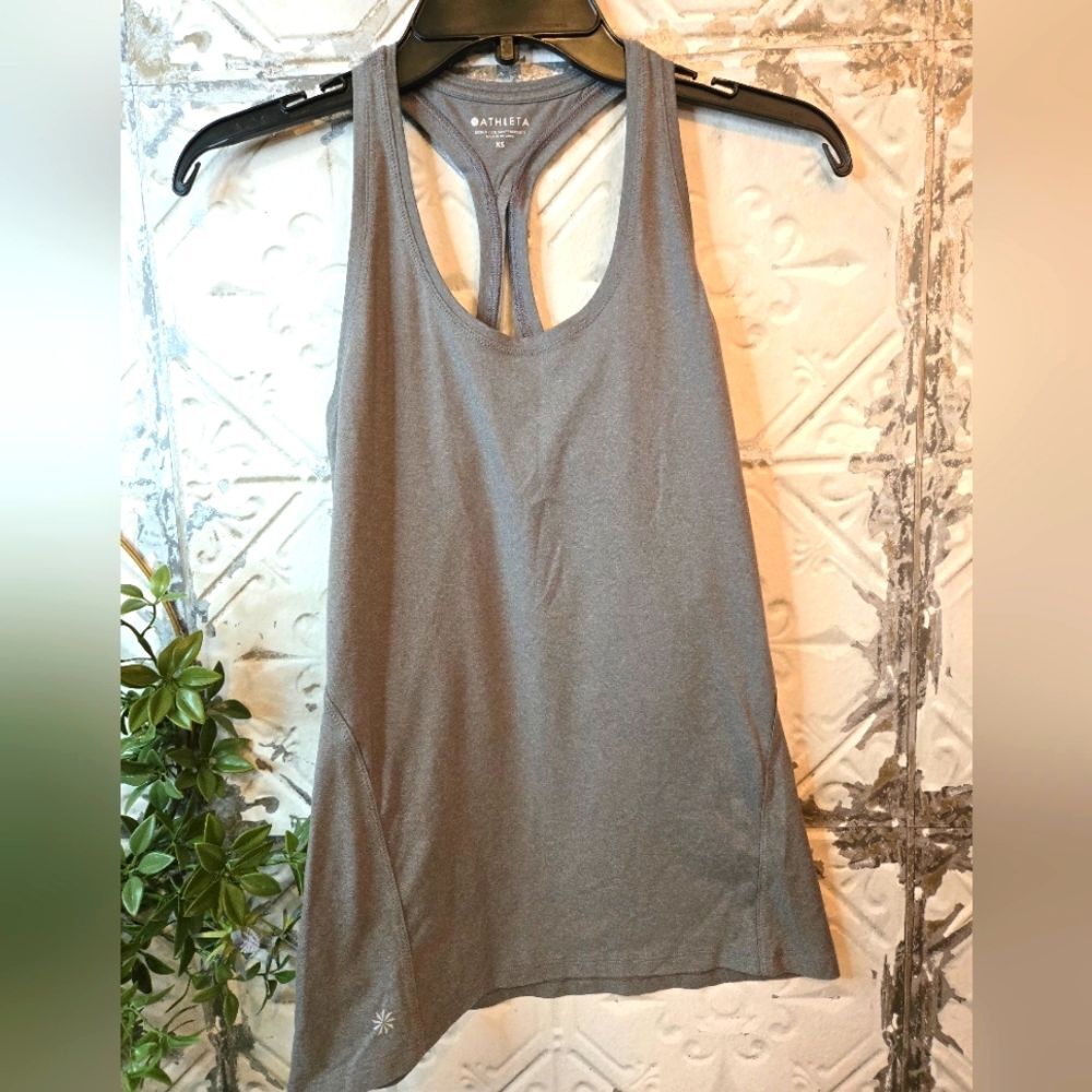 Athleta Gray Women's Sleeveless Racer Back Design Tank Top Size:  XS Preowned